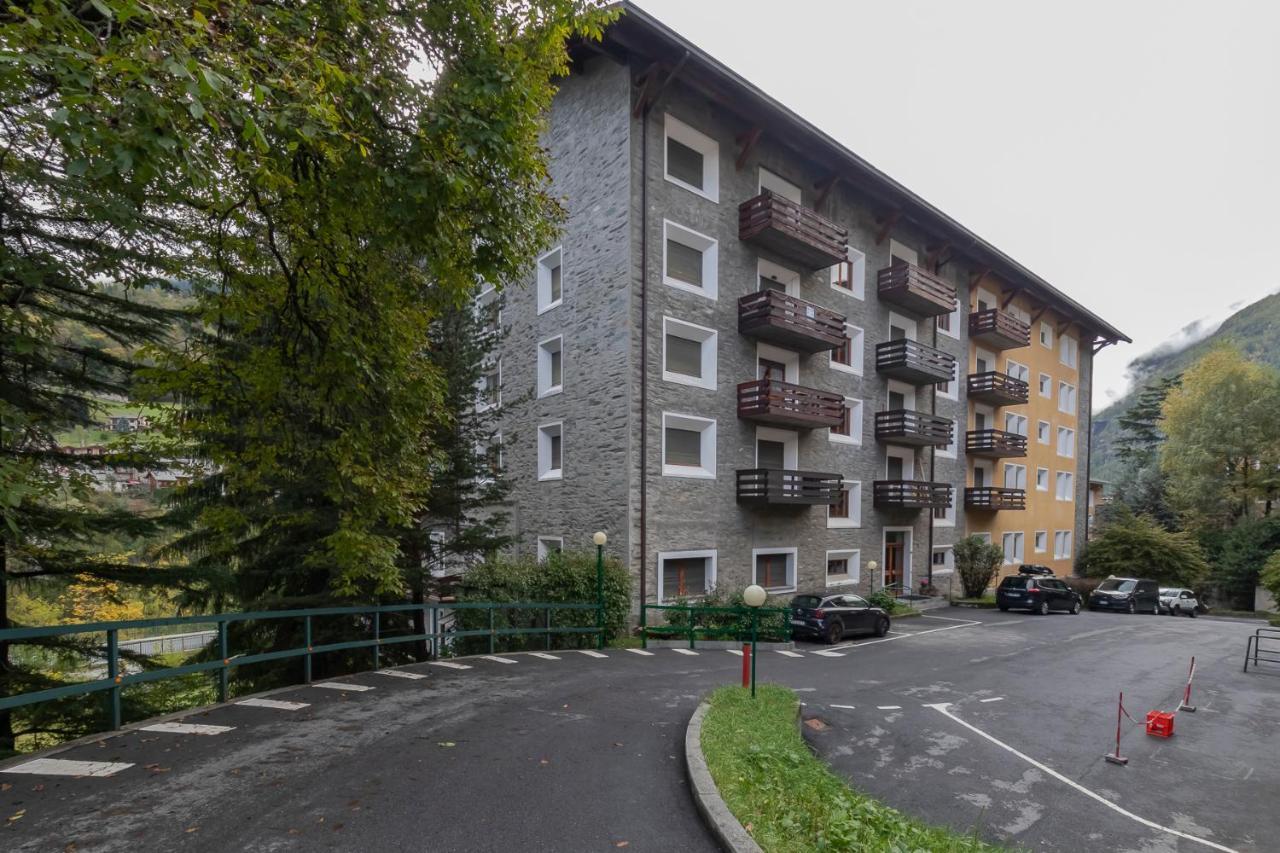 Ihost Flat - Valmalenco Centro Apartment Chiesa in Valmalenco Exterior photo